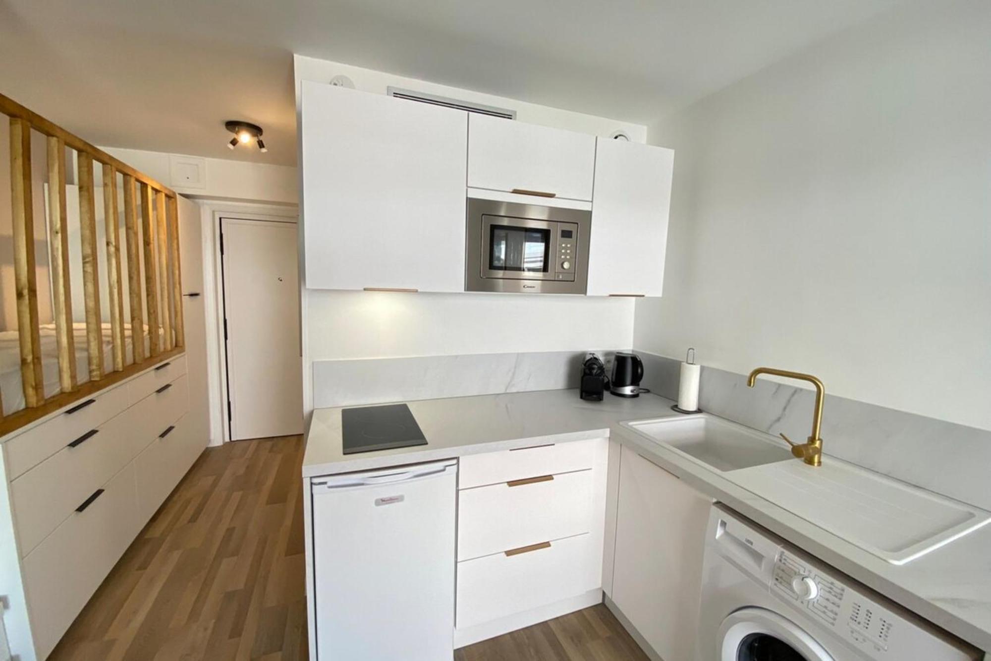 ואלאוריס 06Ai - Beautiful Renovated Studio - Sea And Pool View מראה חיצוני תמונה