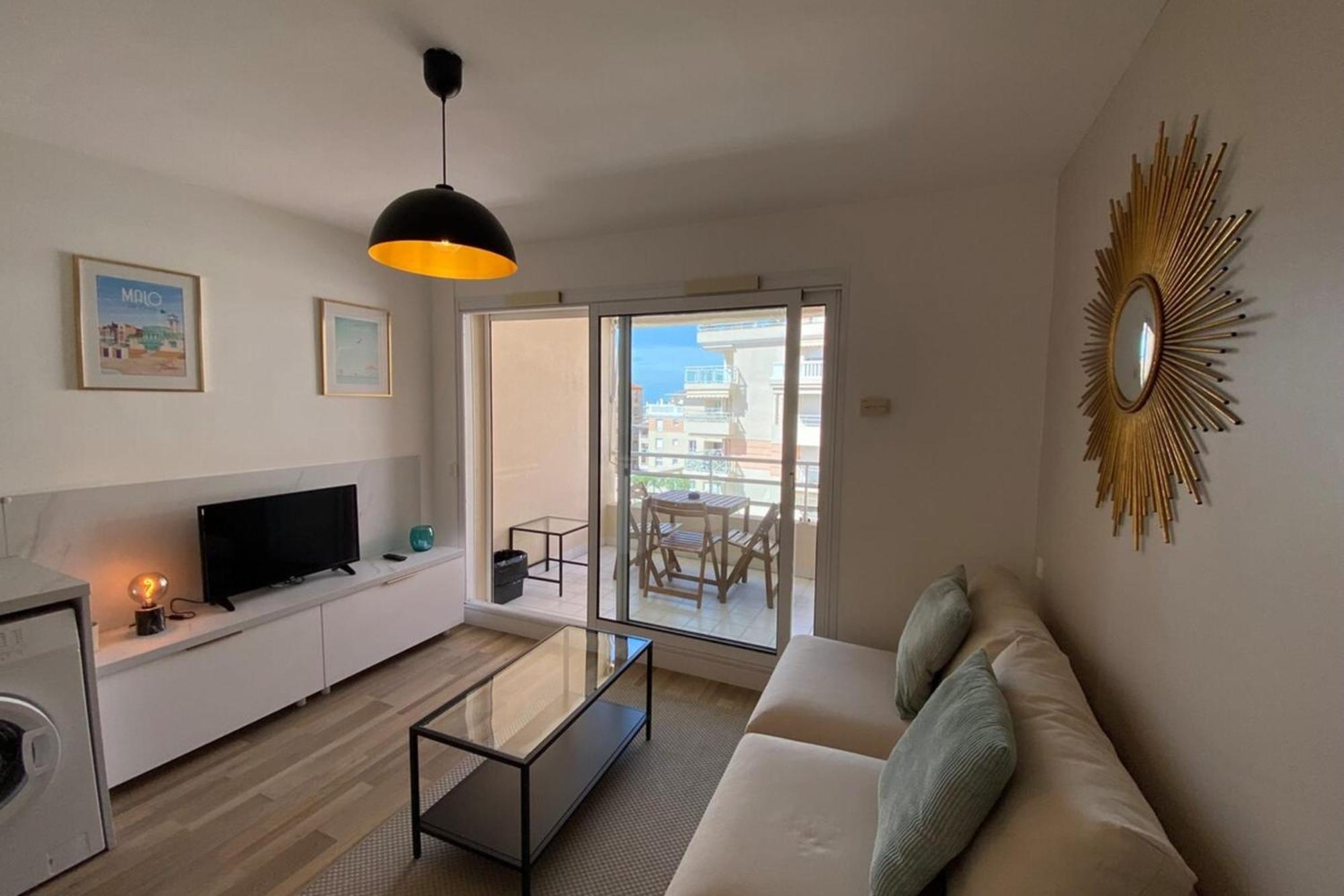 ואלאוריס 06Ai - Beautiful Renovated Studio - Sea And Pool View מראה חיצוני תמונה
