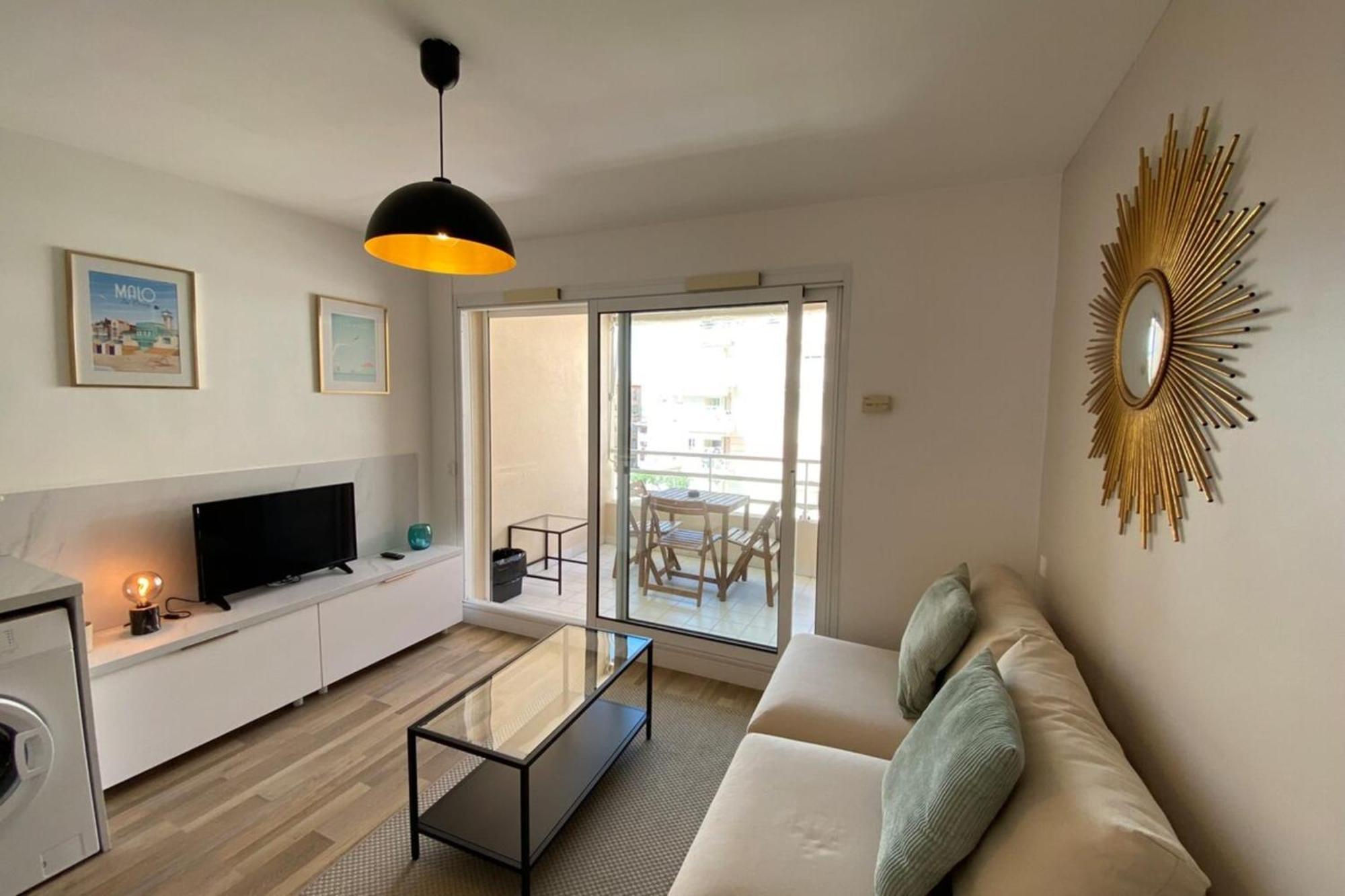 ואלאוריס 06Ai - Beautiful Renovated Studio - Sea And Pool View מראה חיצוני תמונה